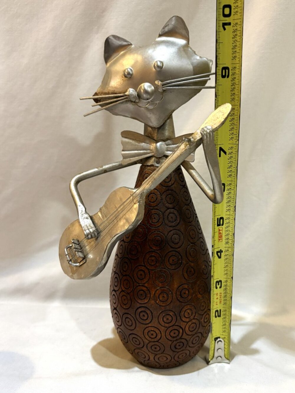 Metal and Wood Cat Sculpture Kitty Cat Playing Acoustic Guitar Figurine 10" - Picture 2 of 6